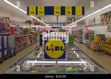 Lidl Discount Supermarkt - Aylesbury - Buckinghamshire Stockfoto