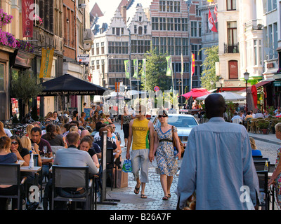 Menschen Sie viele Touristen im Zentrum historischen Stadt Antwerpen Flandern Belgien Stockfoto