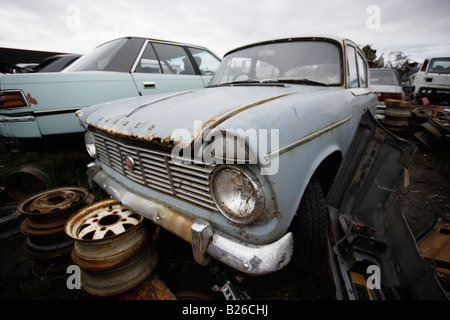 Auto Breakers yard Neuseeland klassische alte Humber Stockfoto