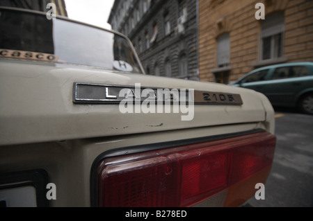 Lada 2105.  Hinten-Abzeichen Stockfoto