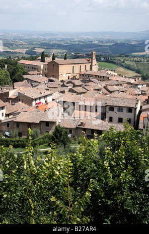 mit Blick auf Teil von San Gimignano aus der Rocca San Gimignano Delle Belle Torri Toskana Italien Südeuropa Stockfoto