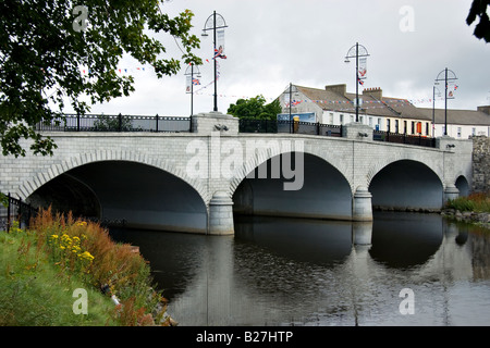 Brücke über den Fluss Bann in Portadown Stockfoto