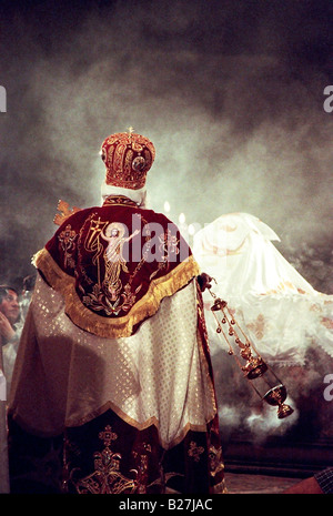 Die ägyptischen koptischen Papst Shenouda Baba hält die Ostermesse in der Kathedrale von Abbassiya Stockfoto