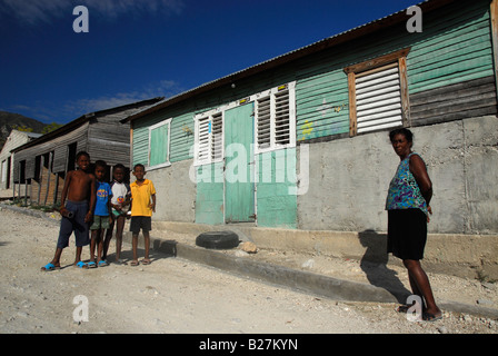 Armen Familie in einem Dorf in der Nähe von Duverge am südlichen Ufer des Enriquillo See, Dominikanische Republik Stockfoto