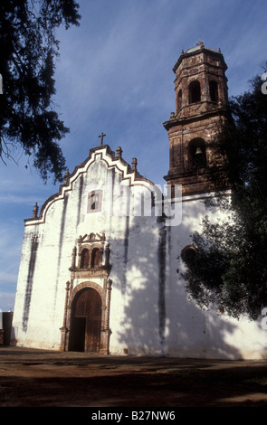 Der Templo de Nuestra Señora de la Salud im 16. Jahrhundert Ex Convento de San Francisco convet in tzintzuntzan am Lago Patzcuaro, Mic Stockfoto