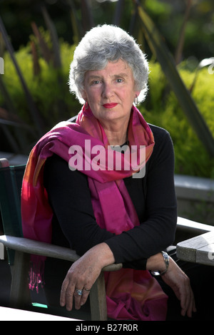 Kinder-Autor und Illustrator Lynley Dodd zu Hause in Tauranga, Nordinsel, Neuseeland Stockfoto