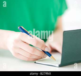 Nahaufnahme von Frau Scheck Stockfoto
