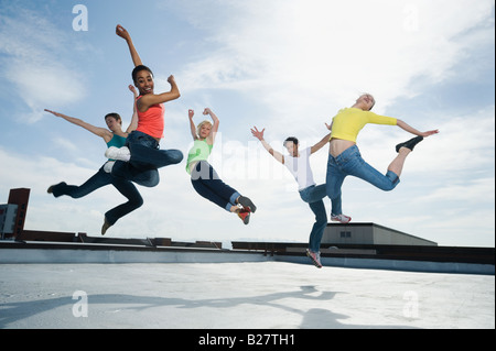 Multi-ethnischen Gruppe moderner Tanz Stockfoto