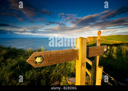 Gegen Bay in der Nähe von Whitby North Yorkshire Coast Stockfoto