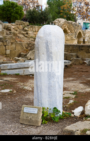 Str. Pauls Säule neben der Agia Kyriaki Chrysopolitissa Kirche in Kato Paphos, Zypern. Stockfoto