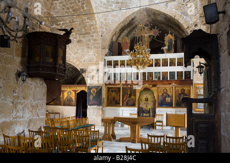 Das Innere der Agia Kyriaki Chrysopolitissa Kirche erbaut auf dem Gelände von einem frühen Christian Basilica in Kato Pafos, Zypern Stockfoto