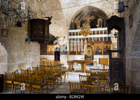 Das Innere der Agia Kyriaki Chrysopolitissa Kirche erbaut auf dem Gelände von einem frühen Christian Basilica in Kato Pafos, Zypern Stockfoto