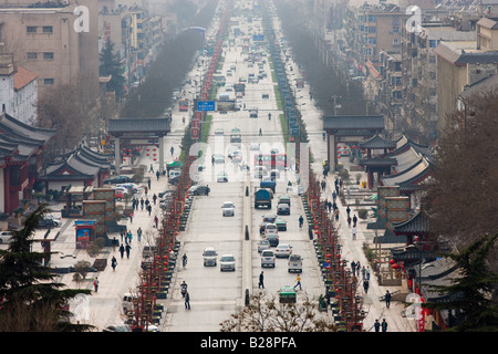 Blick auf Straße in Xian von Dayan Pagode China gesehen Stockfoto
