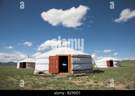 Ger in einem traditionellen Zelt im Elstei in der Nähe von Ulaan Baatar Mongolei Stockfoto