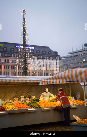 Christmas Market Turku Finnland Datum 22 04 2008 Ref ZB693 112626 0026 obligatorische CREDIT Welt Bilder Photoshot Stockfoto