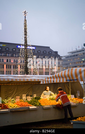 Christmas Market Turku Finnland Datum 22 04 2008 Ref ZB693 112626 0027 obligatorische CREDIT Welt Bilder Photoshot Stockfoto