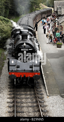 Ort Dampfzug an Haworth Bahnhof Keighley Wert Valley Railway Grafschaft Yorkshire Land UK England Stockfoto