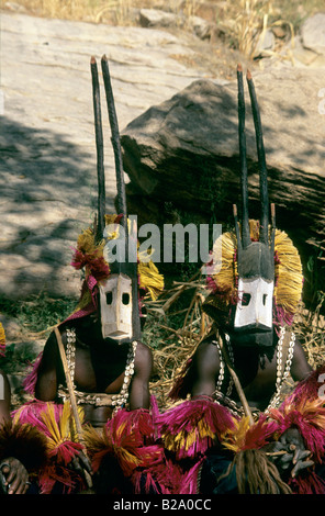 Maskierte Tänzer Dama Festival Ireli Mali Stockfoto