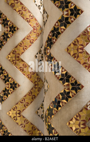 Kreuzgang-Spalte-detail Stockfoto