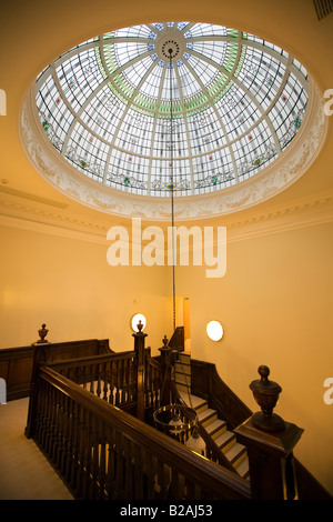 UK-Tyne und tragen Sunderland Hawksley Haus Treppe der edwardianischen Haus gewartet Unterkunft Stockfoto