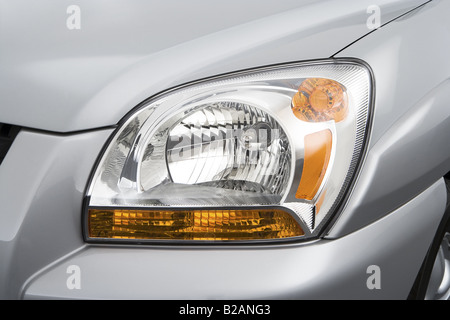 2008 Kia Sportage EX V6 in Silber - Scheinwerfer Stockfoto