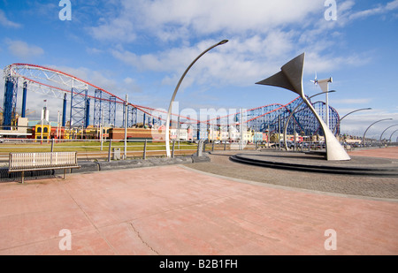 Der Big Dipper und Pleasure Beach Blackpool South Pier, Lancashire, UK Stockfoto