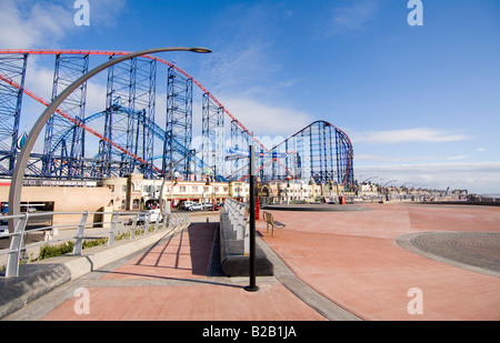 Der Big Dipper und Pleasure Beach Blackpool South Pier, Lancashire, UK Stockfoto