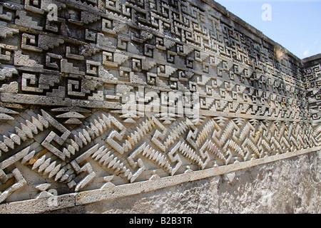 Innere Wände der Palast verziert mit geometrischen Mosaiken, Ausgrabungsstätte Mitla, San Pablo Villa de Mitla, Oaxaca, Mexiko Stockfoto