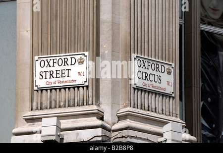 Oxford Street und Oxford Circus Zeichen, London, UK Stockfoto