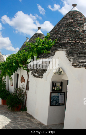 Die einzigartige Zone Trulli in Alberobello, Bari, Apulien, Italien ist ein UNESCO-Weltkulturerbe Stockfoto