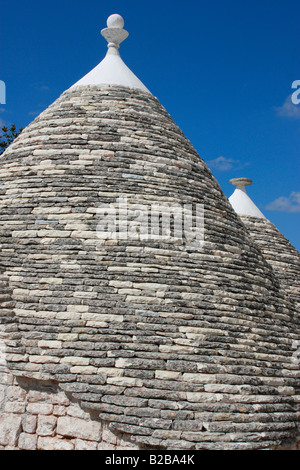 Die einzigartige Zone der Kegel geformt Trulli in Alberobello, Bari, Apulien, Italien ist ein UNESCO-Weltkulturerbe Stockfoto