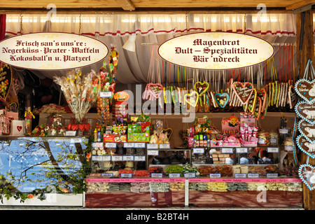 Stall Verkaufsmarkt Süßigkeiten, Auer Dult, traditionelle in München, Bayern, Deutschland, Europa Stockfoto