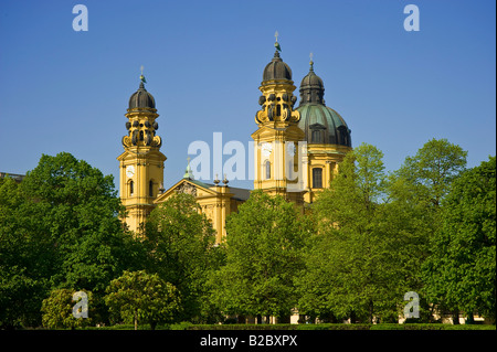 Theatinerkirche Kirche gesehen vom Hofgarten, München, Upper Bavaria, Bavaria, Germany Stockfoto