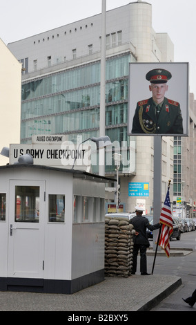 Checkpoint Charlie, ehemaliger Grenzübergang, Berlin, Deutschland, Europa Stockfoto