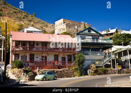 USA Arizona Jerome Former Kupferbergbau Stadt jetzt nur leicht gefüllt und vor allem eine Künstlerkolonie Stockfoto