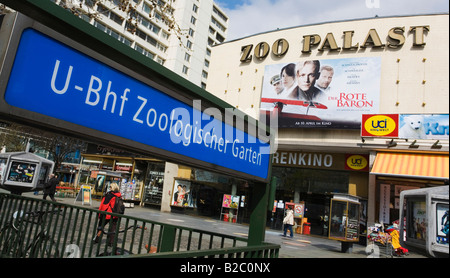 Zoo-Palast-Kino an der u-Bahnstation Zoologischer Garten, Bahnhof Zoo, in der City von Berlin West, Deutschland, Europa Stockfoto