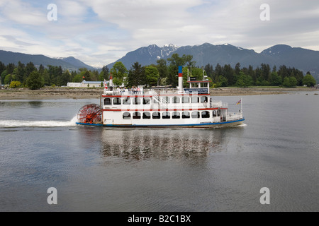 Alten Raddampfer vor Coral Harbour, Vancouver, Britisch-Kolumbien, Kanada, Nordamerika Stockfoto