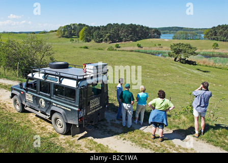 Reisegruppe auf einem Usedom-Insel-Safari, Insel Usedom, Mecklenburg-Western Pomerania, Deutschland, Europa Stockfoto