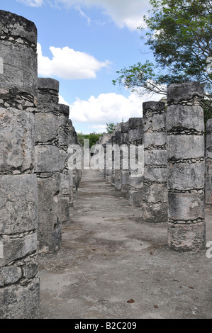 Tempel der Krieger, Ost-Kolonnade, Zona Nord, Chichen-Itza, neue Wunder der Welt, Maya und Tolteken archäologische Excav Stockfoto