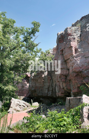 Felsvorsprung entlang Pipestone National Monument Stockfoto