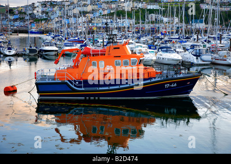 Brixham Rettungsboot sieben Klasse Brixham Marina englische Riviera Torbay Devon England Großbritannien UK RNLI Stockfoto