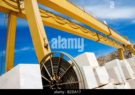 Marmorblöcke ausgerichtet im Fabrikhof Alentejo Portugal Stockfoto