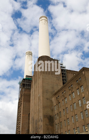 Battersea Power Station Schornsteine London England Stockfoto