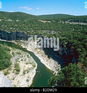 Haute Corniche Klippen und Ardèche River Gorges de l'Ardèche Frankreich Stockfoto