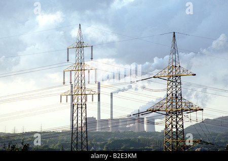 Scholven Kohle-Kraftwerk in Gelsenkirchen in der Ruhr-Tal, Deutschland. Im Besitz von Energieversorgungsunternehmen E.ON. Von Süden gesehen Stockfoto