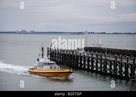 Lotsenboot Wiedereinstieg in den Hafen von Vlissingen Zeeland Niederlande Stockfoto