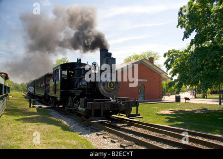 Fackel-See Dampflokomotive bei Smith s Nebenfluss-Depot in Greenfield Village in The Henry Ford in Dearborn, Michigan Stockfoto