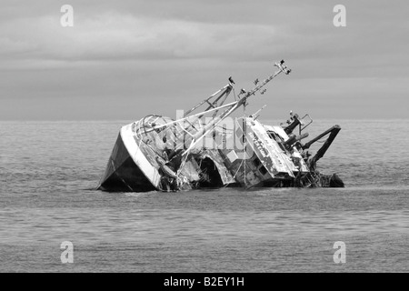 Souveräne, verlassene Wrack, geerdet zu Fraserburgh Hafen Schottland, Vereinigtes Königreich Stockfoto