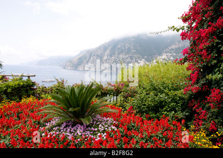 Positano angesehen vom Il San Pietro Hotel.Amalfi Küste, Italien Stockfoto