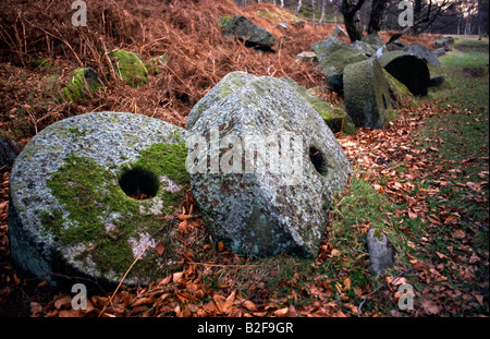Grit steinernen Mühlsteine im Peak District Nationalpark Derbyshire Stockfoto